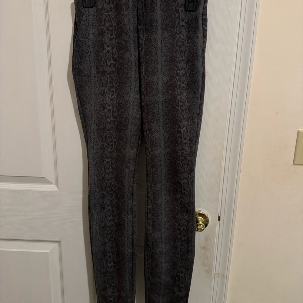 Women’s Philosophy grey snakeskin pants‎
